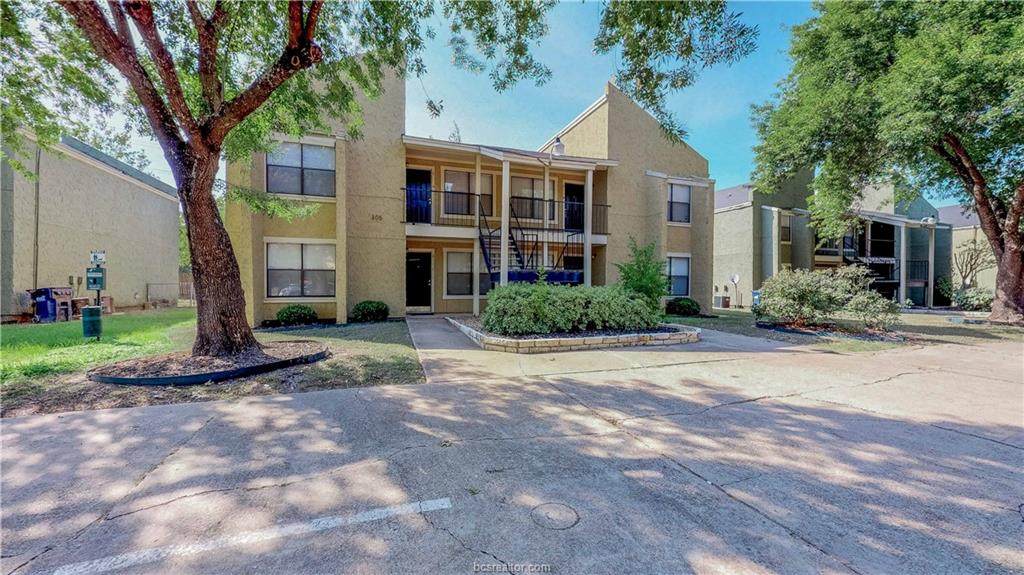 305 Manuel Drive - Photo 1