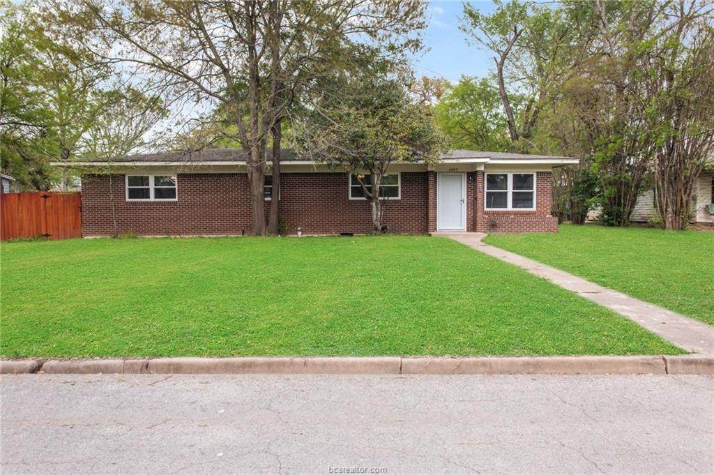 1003 Cedar Street - Photo 1
