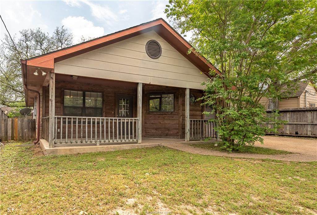 1112 Detroit Street - Photo 1