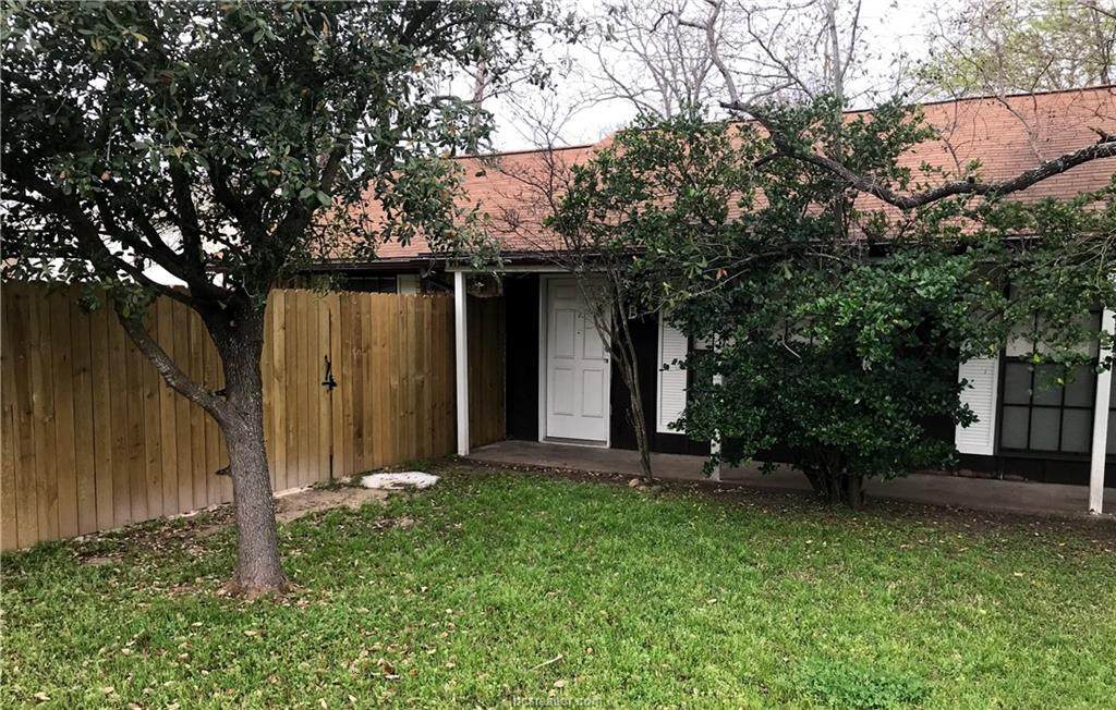 1901 Pine Tree Drive - Photo 1