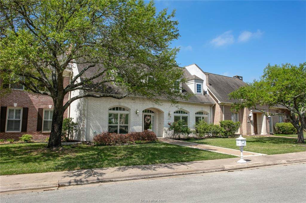 1312 Brook Hollow Drive - Photo 1
