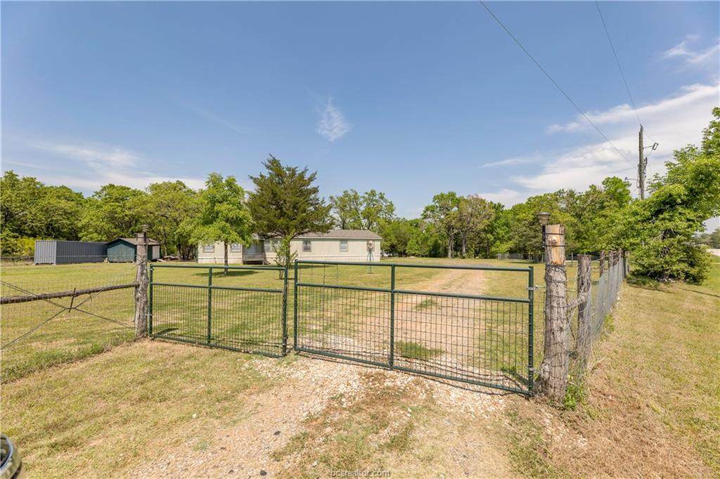 14336 Highway 21 - Photo 1