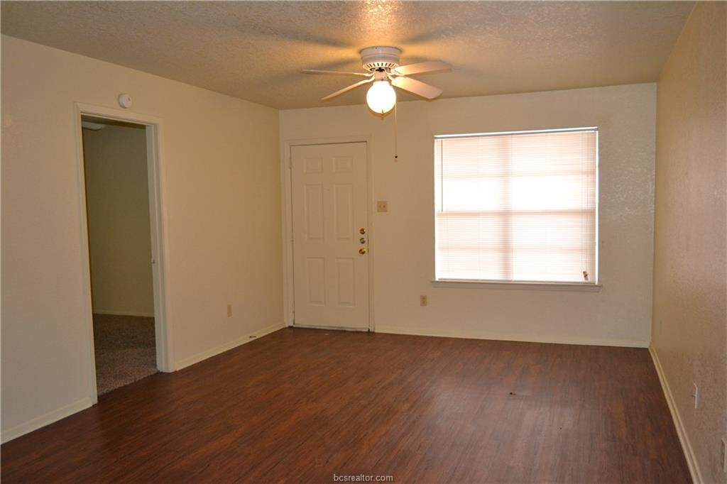 1106 Spring Loop - Photo 1