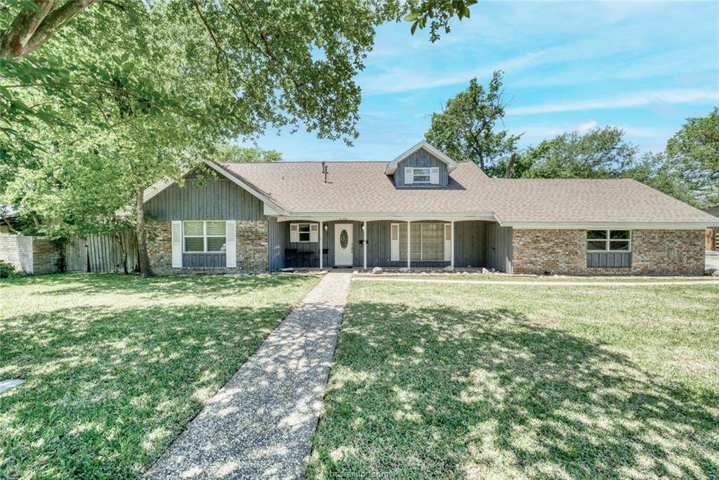 4100 Tanglewood Drive - Photo 1