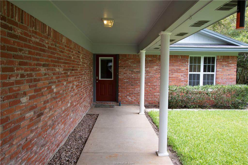 1000 Pershing Drive - Photo 1