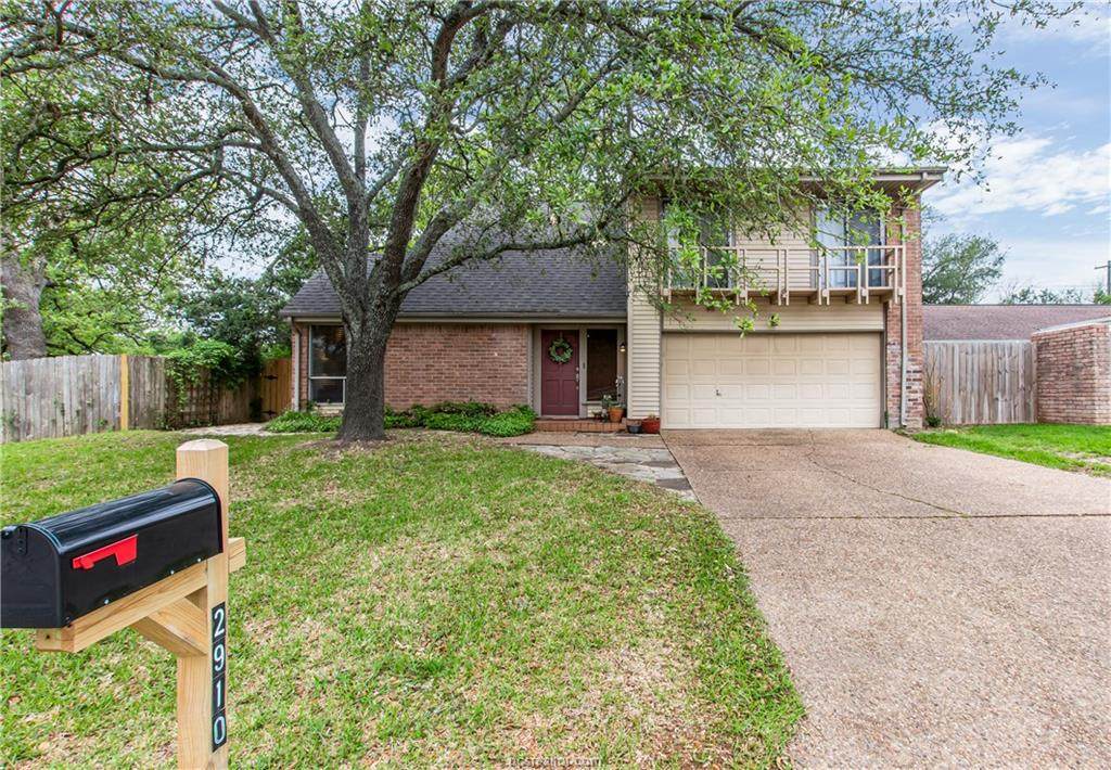 2910 Camelot Drive - Photo 1