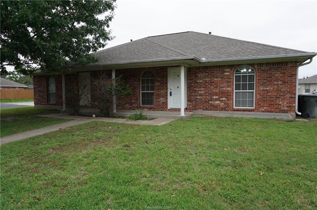 901 Azalea Court - Photo 1
