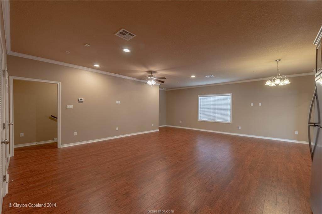 307 Boyett Street - Photo 1