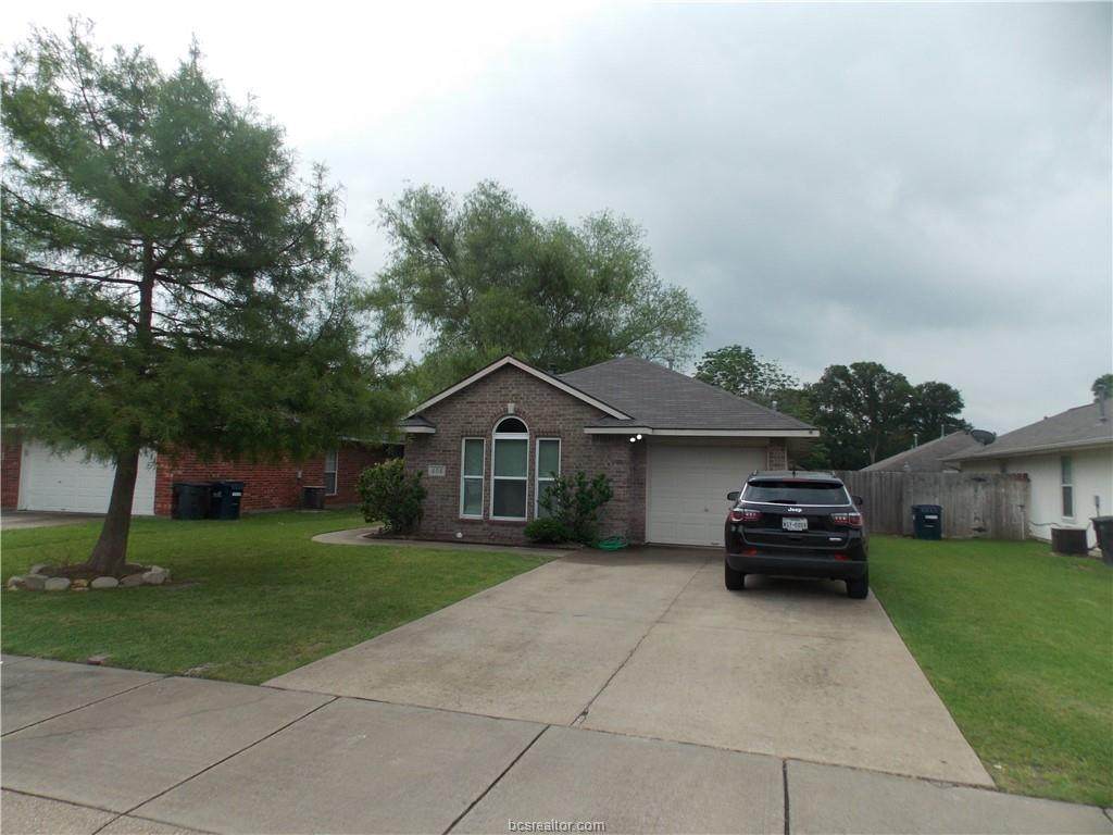 608 Hartford Drive - Photo 1