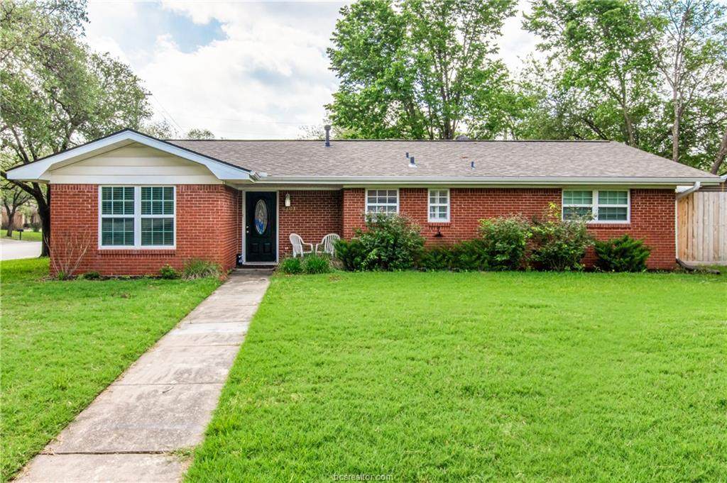 1204 Goode Drive - Photo 1