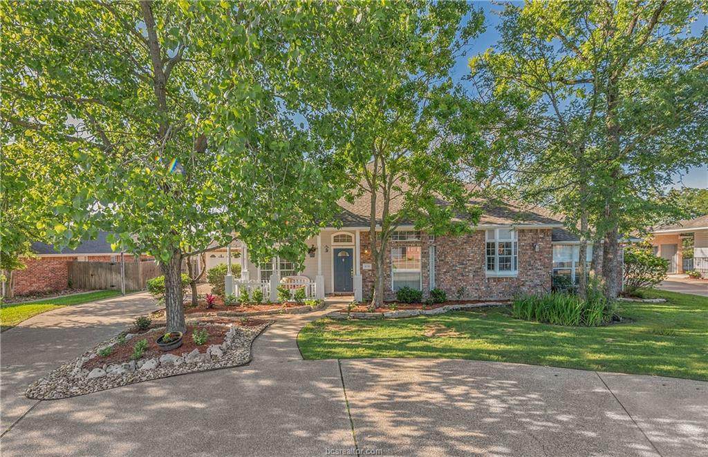 4720 Shoal Creek Drive - Photo 1