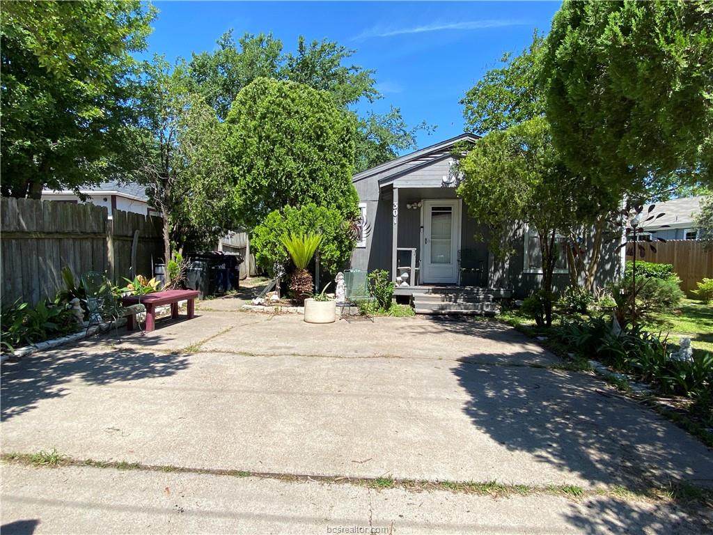 301 Sterling Street - Photo 1