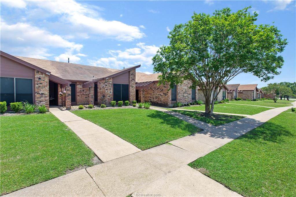 4106 Woodcrest Drive - Photo 1