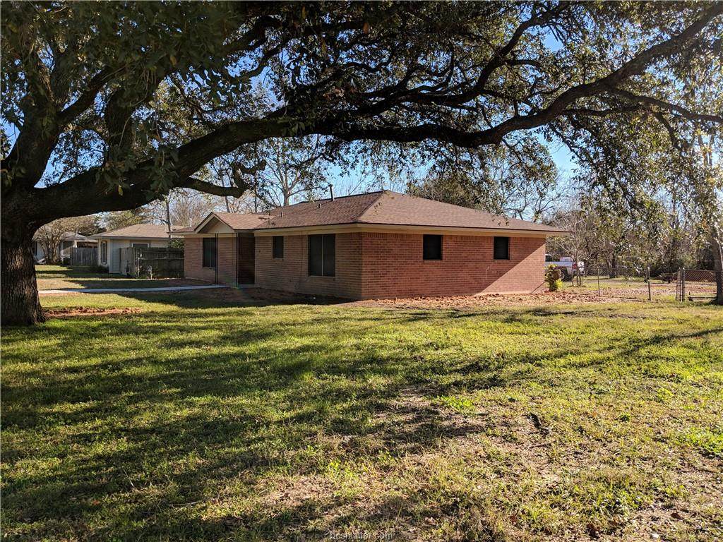 300 Francis Drive - Photo 1