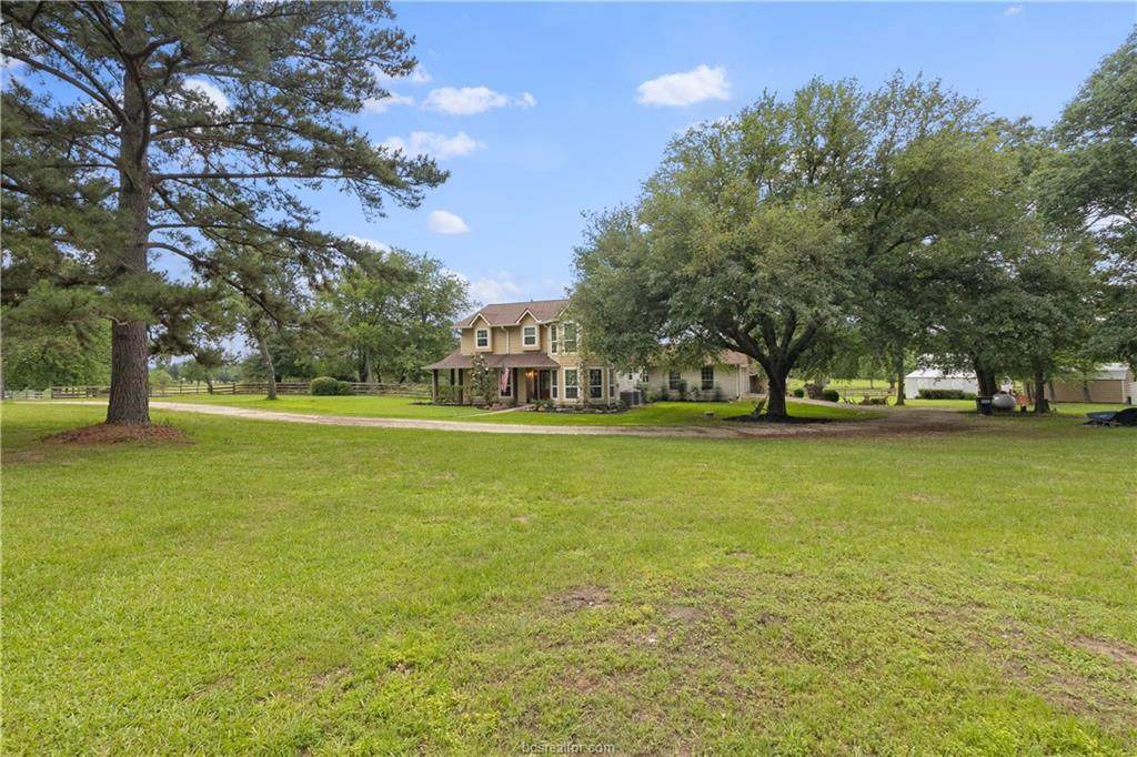8872 Ridgewood Drive - Photo 1