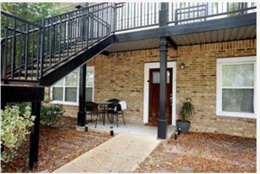 1725 Harvey Mitchell Parkway - Photo 1