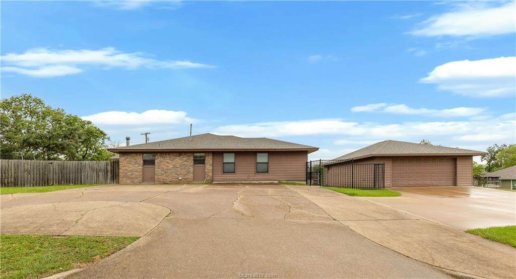 807 Holleman Drive - Photo 1