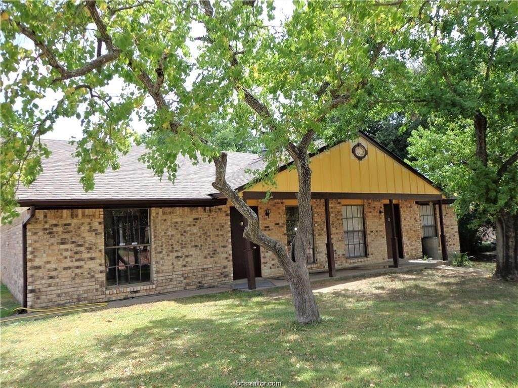 1925 Pine Tree Drive - Photo 1
