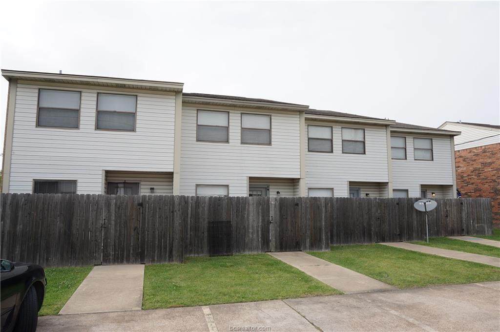 700 - 802 San Pedro Drive - Photo 1