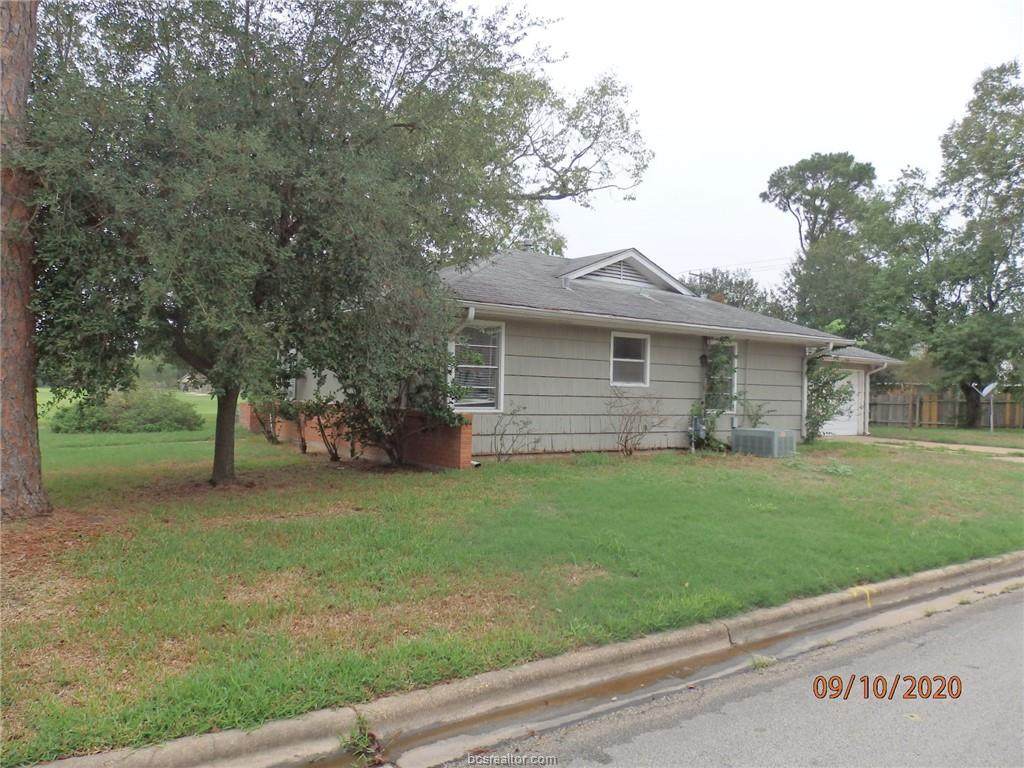 1118 Briarcliff - Photo 1