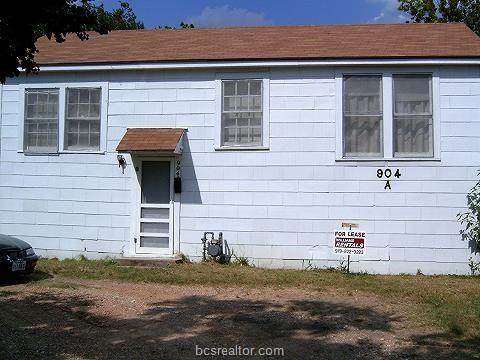 904 29th Street - Photo 1