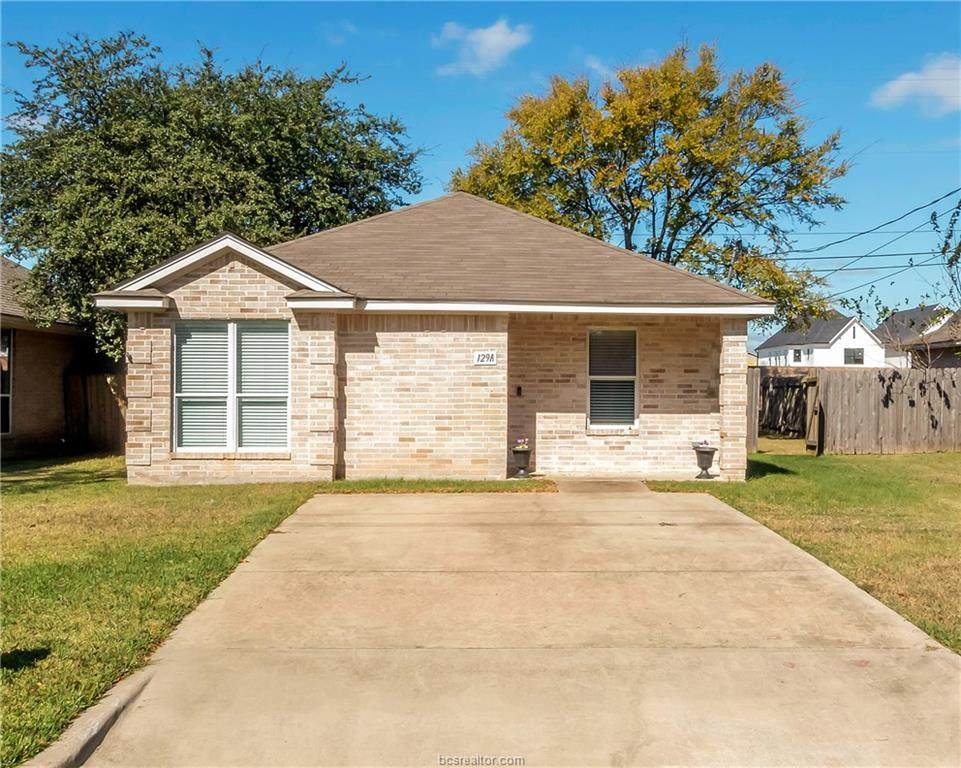 129 Richards Street - Photo 1