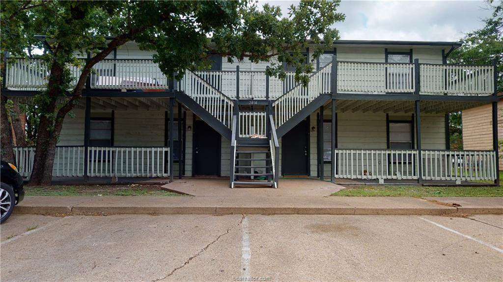 2404 Bosque - Photo 1