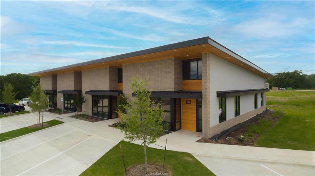 1122 Midtown Dr. - Photo 1
