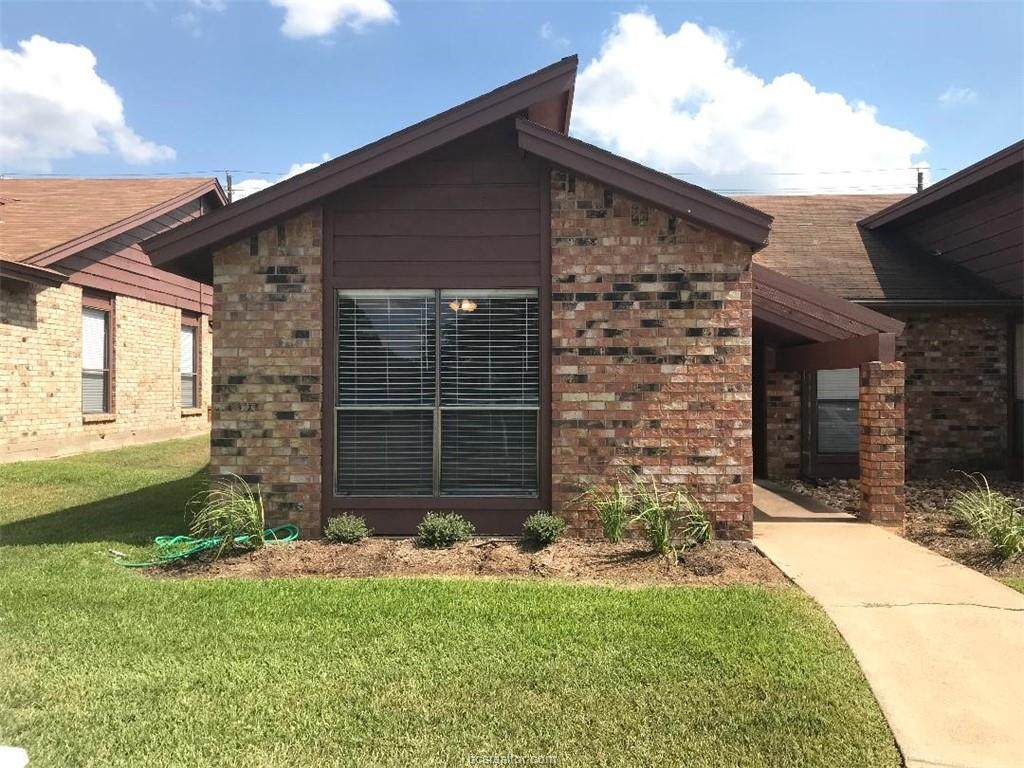 4022 Woodcrest Drive - Photo 1
