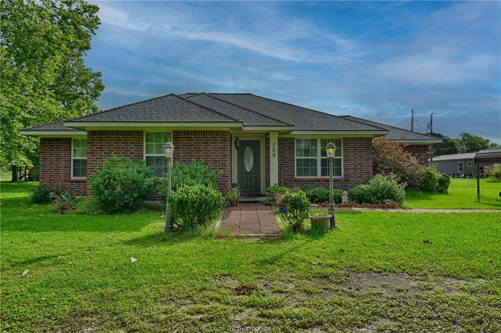 109 Lucky Lane - Photo 1