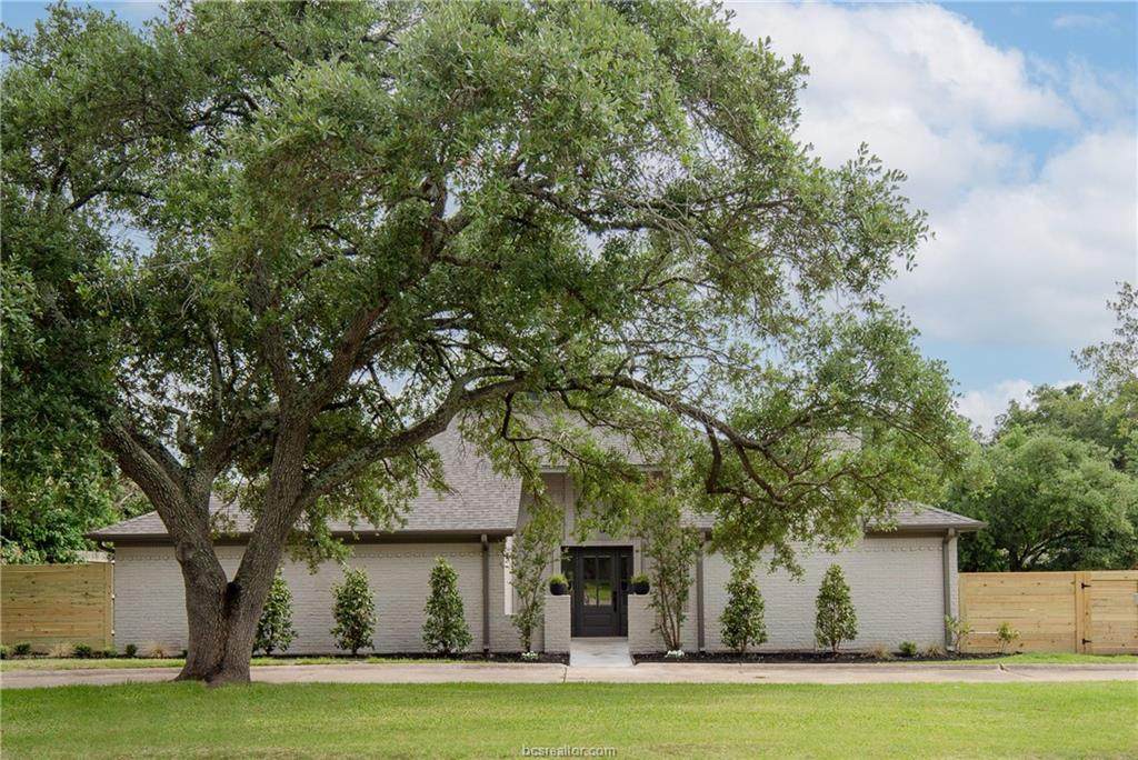 1700 Brook Hollow Drive - Photo 1