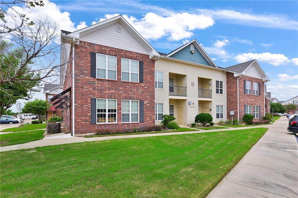 801 Luther - Photo 1