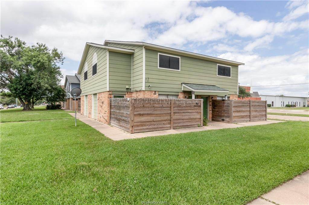 1809 Treehouse Trail - Photo 1