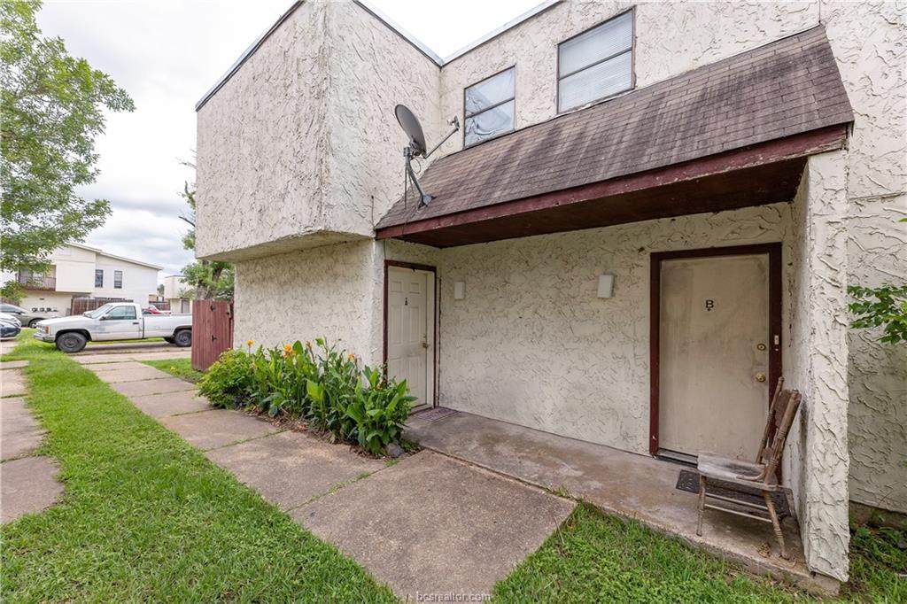 1808 Potomac Place - Photo 1