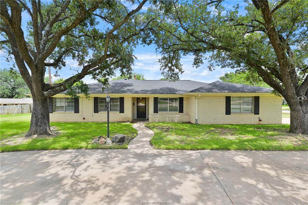 3501 Cavitt - Photo 1