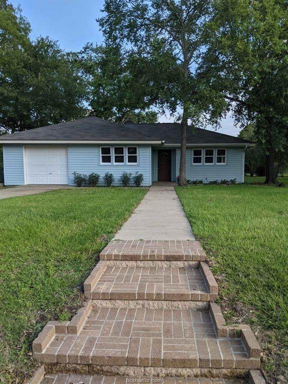 741 Garden Acres Boulevard - Photo 1