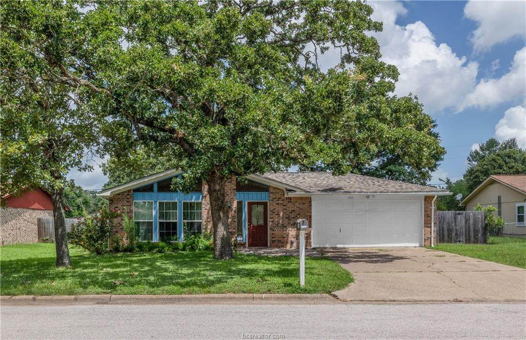 909 San Benito Drive - Photo 1