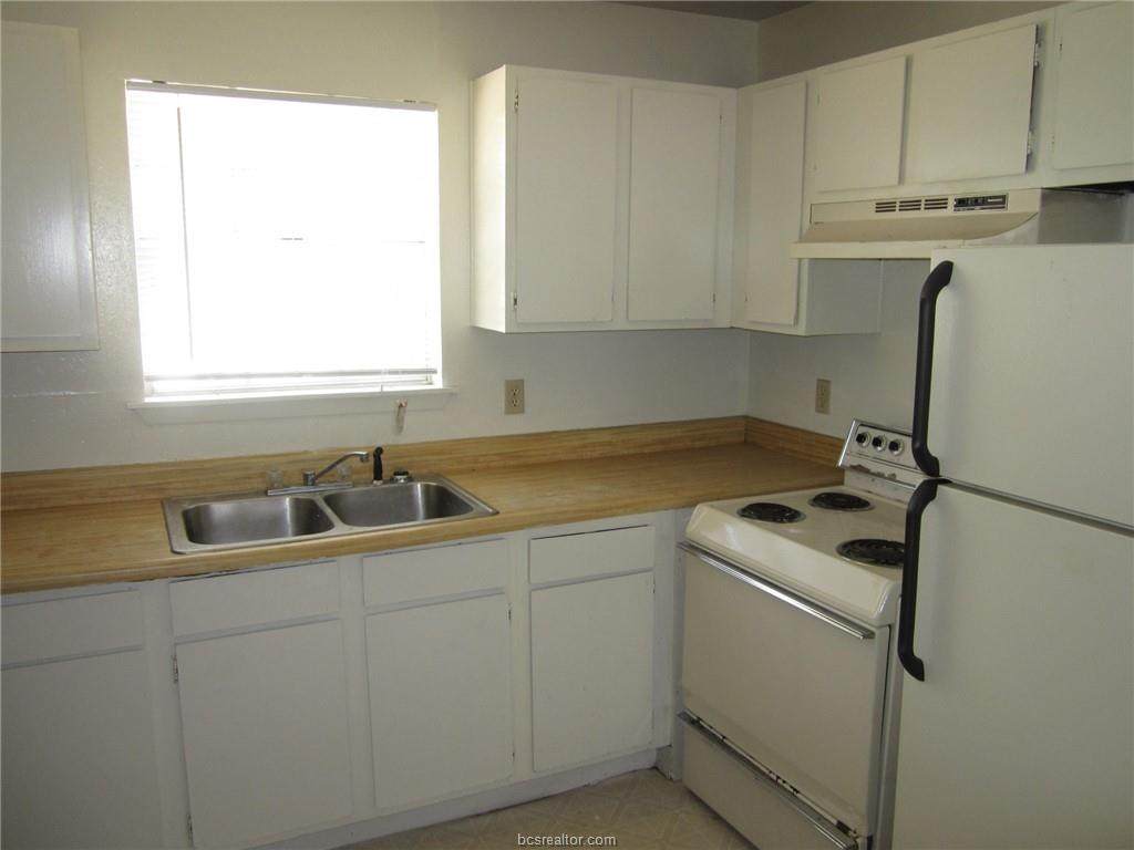 2403 Jaguar Court - Photo 1