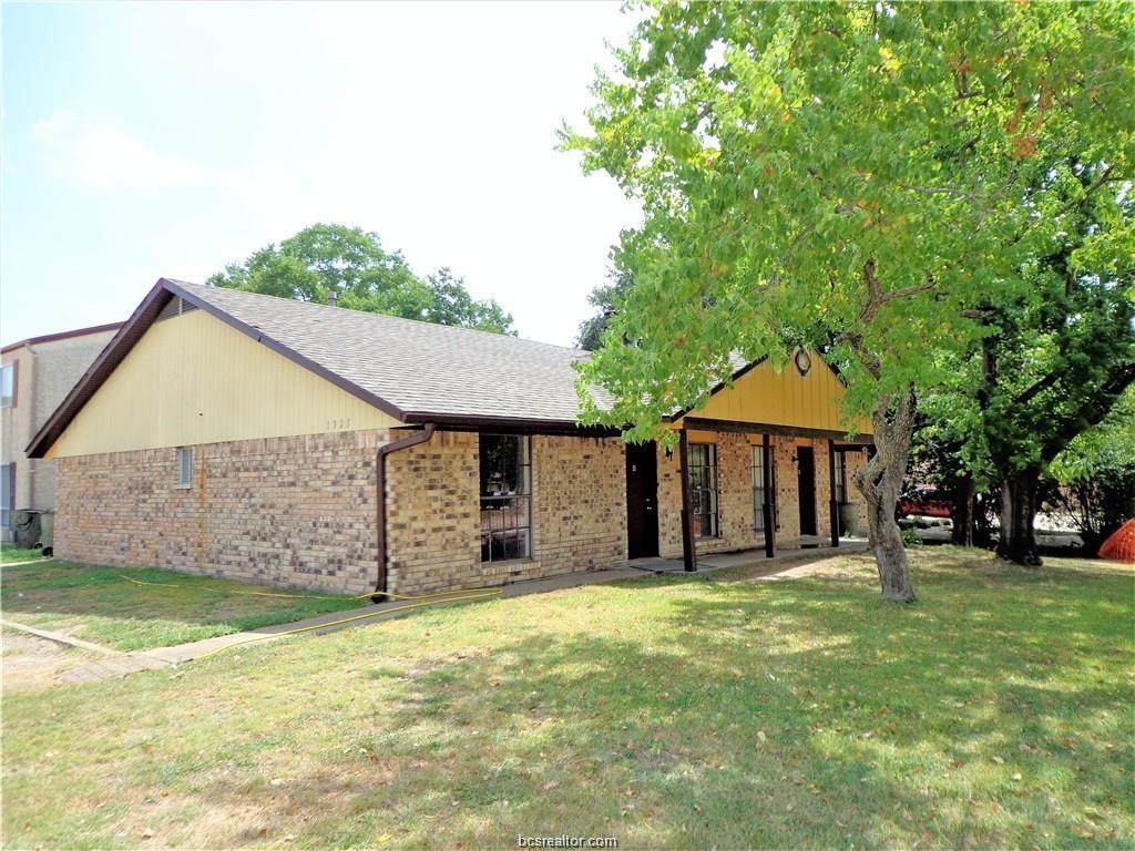1925 Pine Tree Drive - Photo 1
