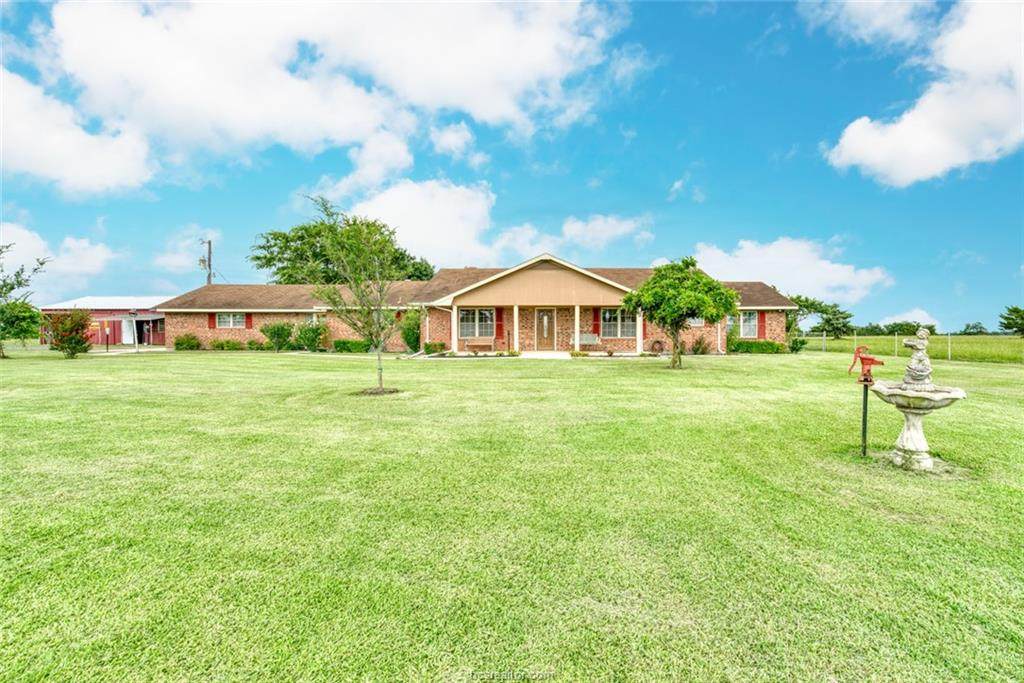 2453 Fm 1696 - Photo 1