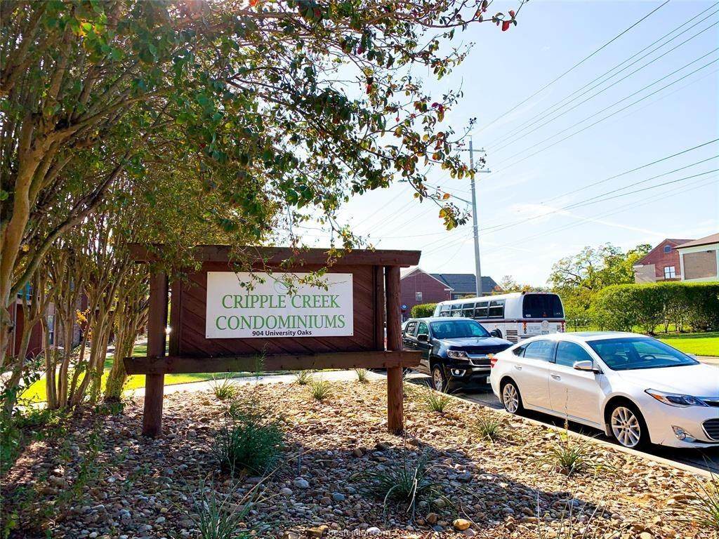 904 University Oaks - Photo 1