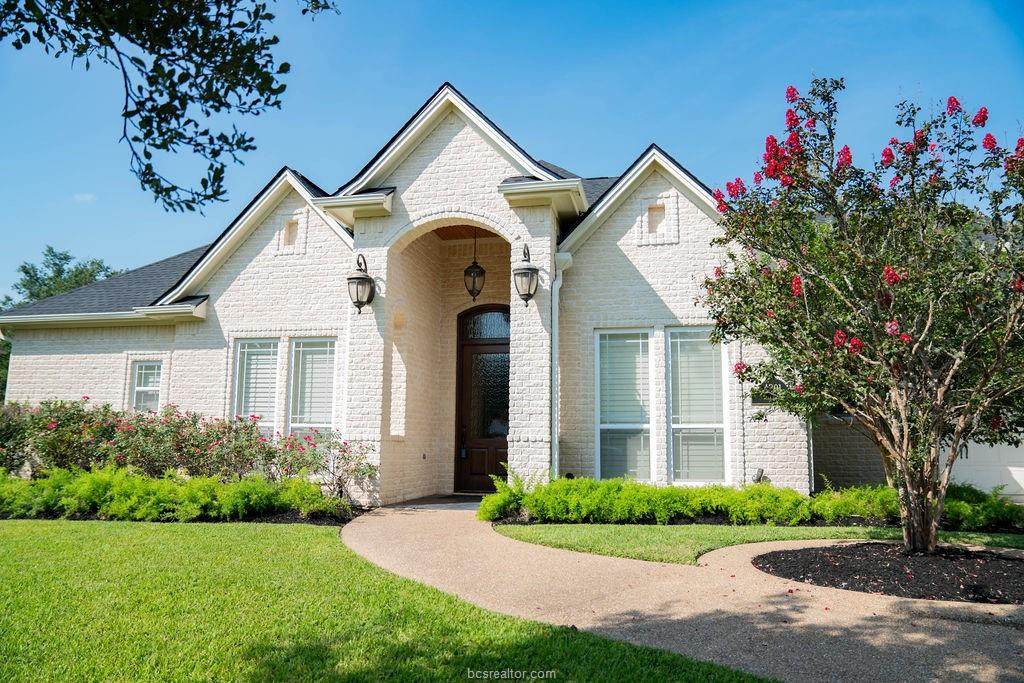 4301 Willowick - Photo 1