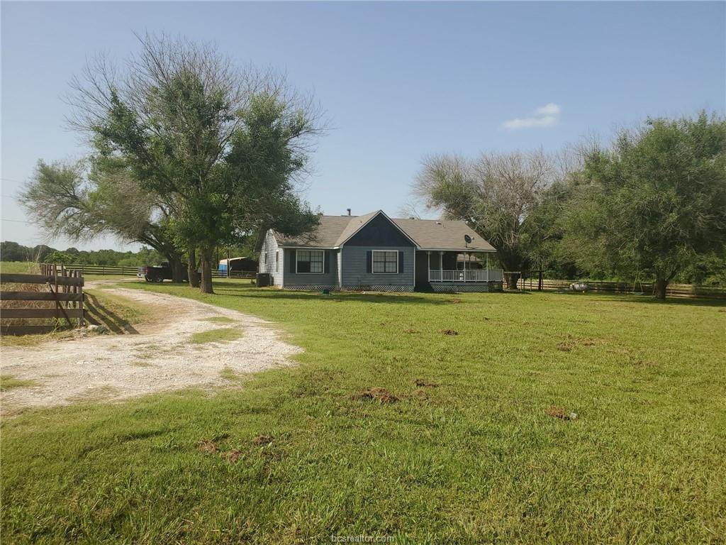 3438 County Road 447 - Photo 1