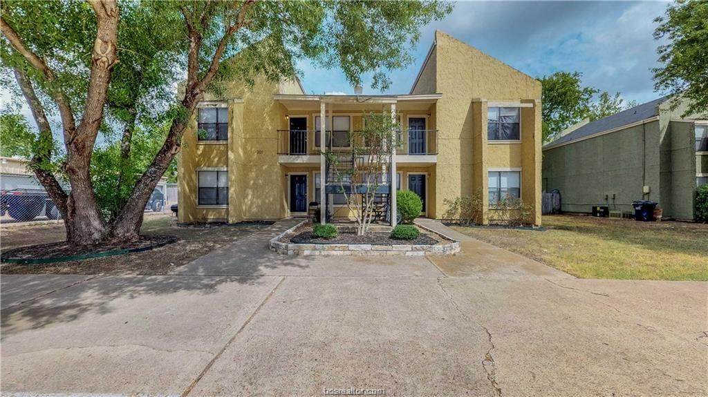 301-317 Manuel Drive - Photo 1