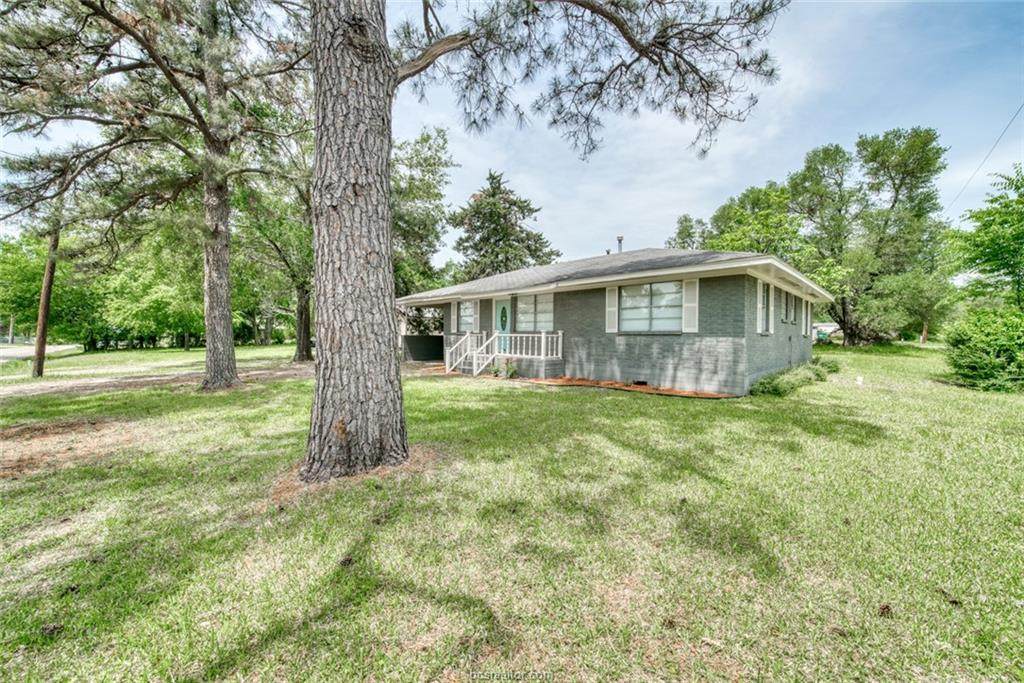 1425 East Collard Street - Photo 1