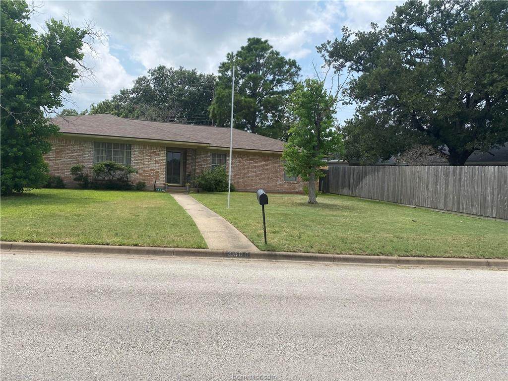 3604 Southview - Photo 1