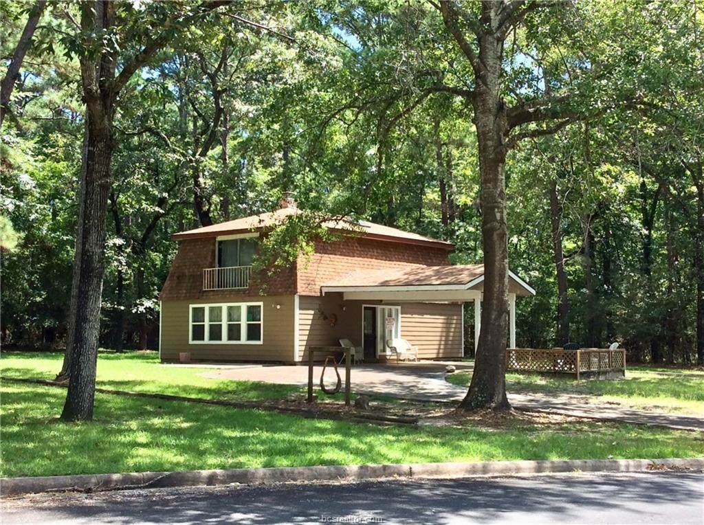 135 Westwood Drive - Photo 1