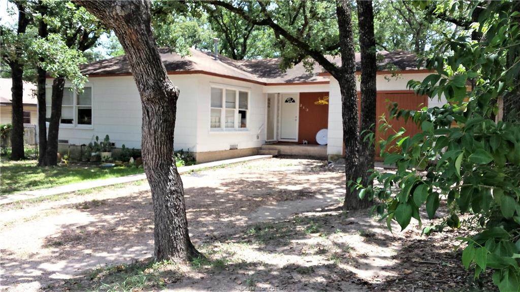 213 Fairway Dr Drive - Photo 1
