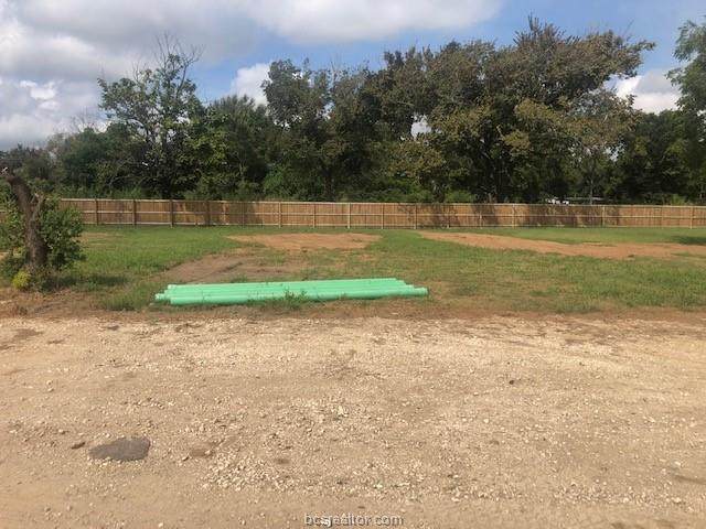 404 Wrangler Street - Photo 1