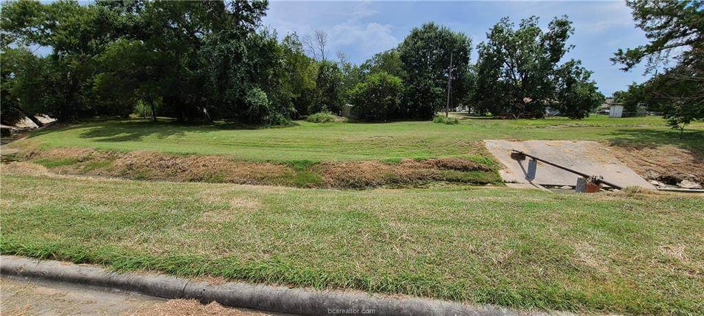 901 Harlem Lane - Photo 1